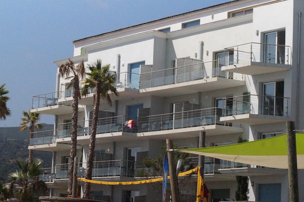 Residence Villa Tyrrenia Macinaggio  Exterior photo