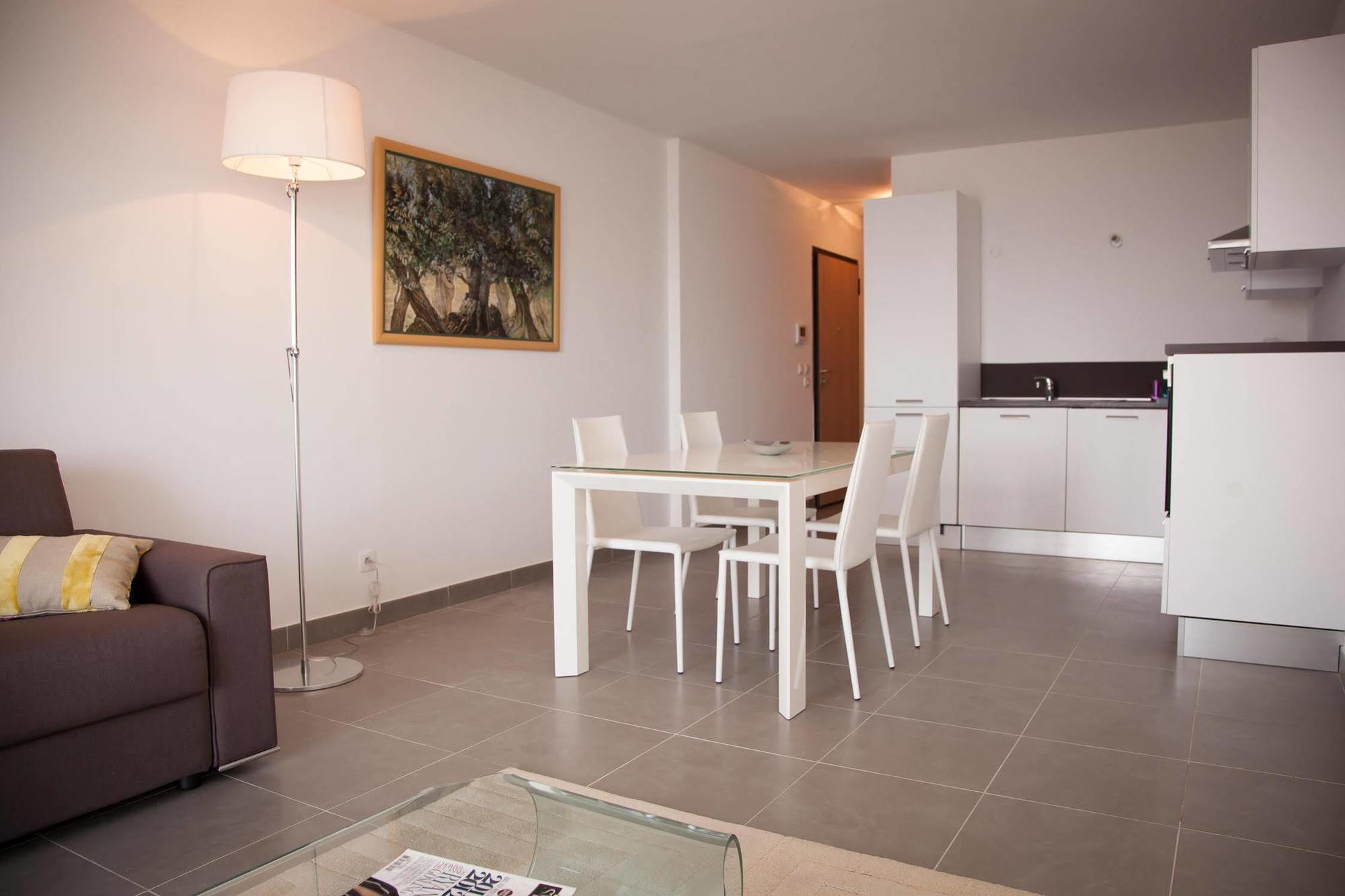Residence Villa Tyrrenia Macinaggio  Exterior photo